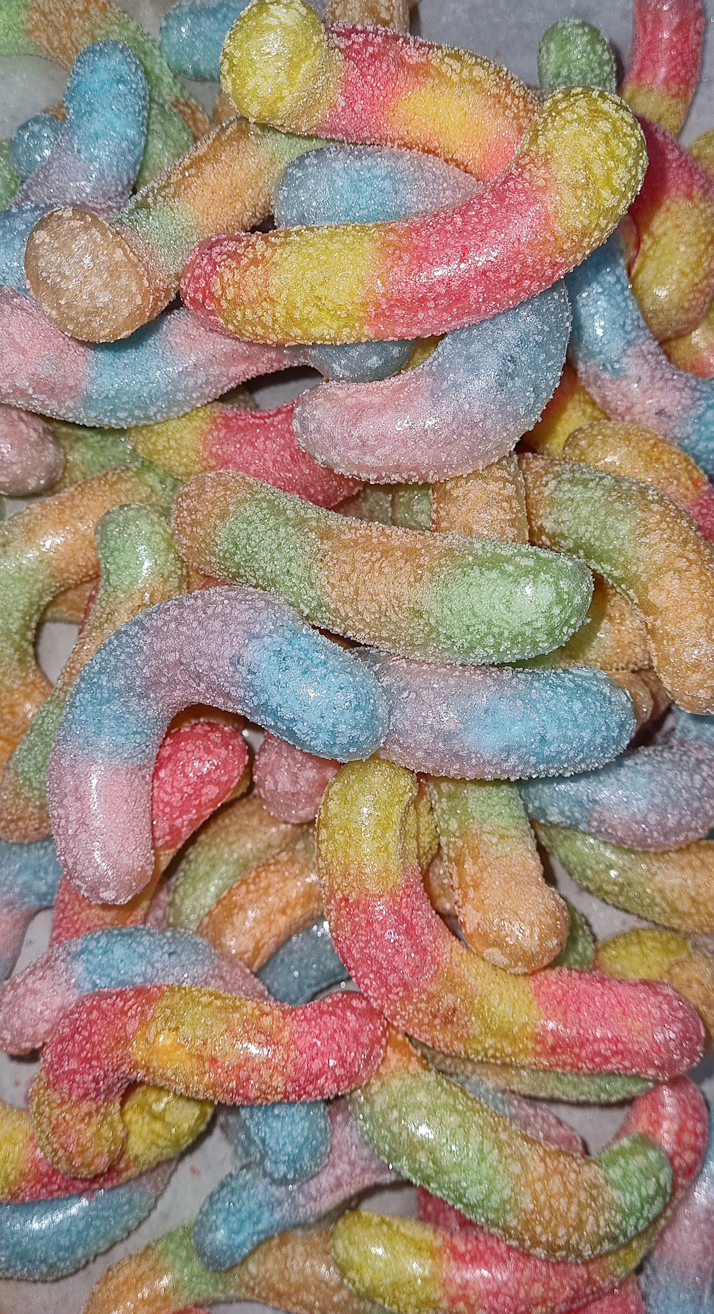 FREEZE DRIED Sour Worms