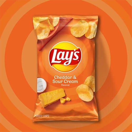 Lays Cheddar & Sour Cream - 184.2g