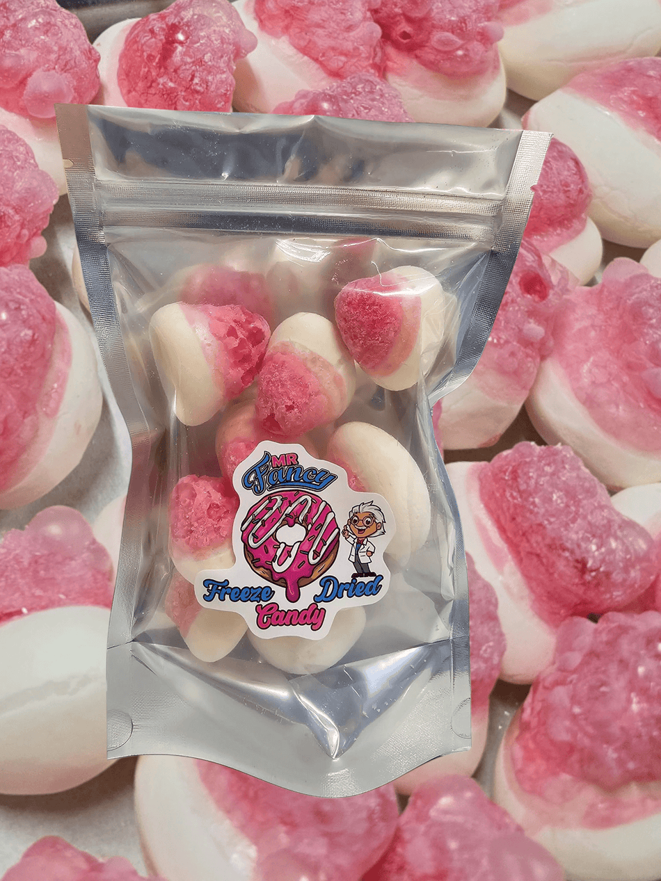 FREEZE DRIED Strawberries & Cream - 8pcs Approx